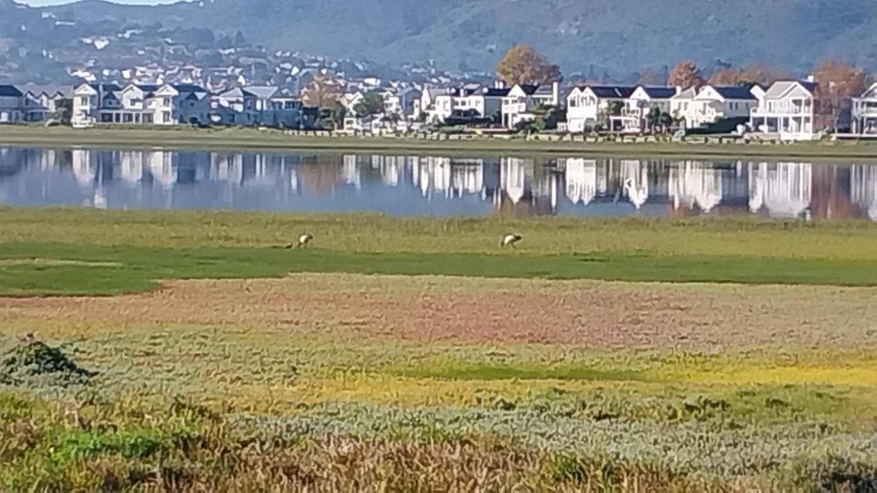 Knysna Private Estate Lagoon - Garden Apartments- Secure Estate ภายนอก รูปภาพ